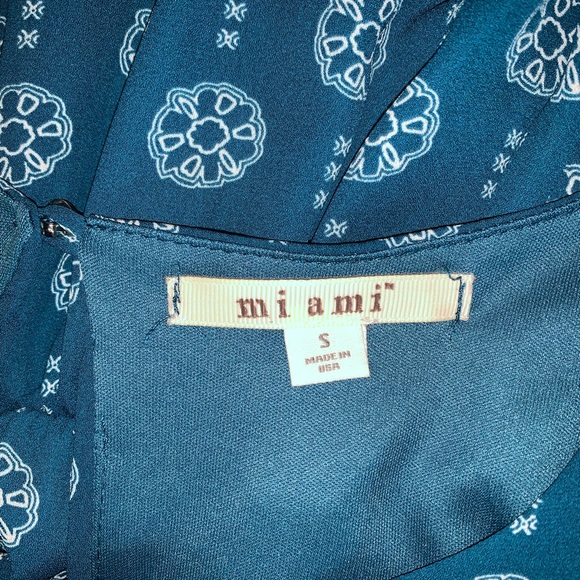 Mi Ami blue sand-dollar printed contemporary jumpsuit romper size S - Picture 4 of 4